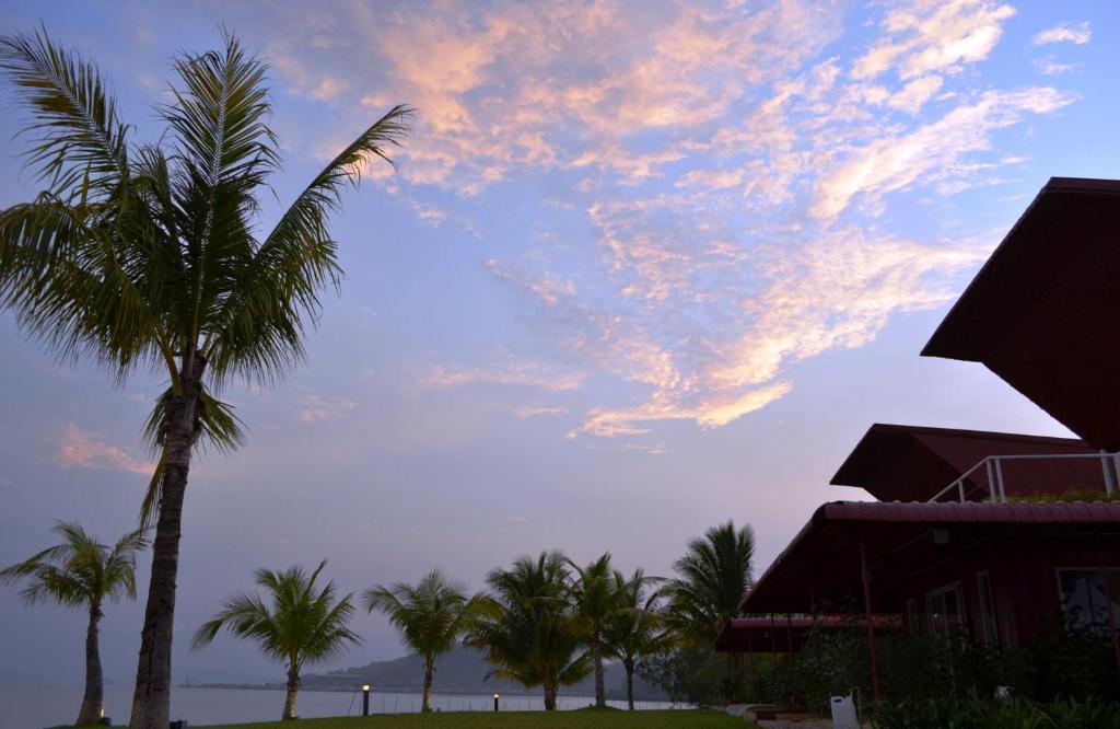The Ocean Residence Langkawi Kuah Exterior foto