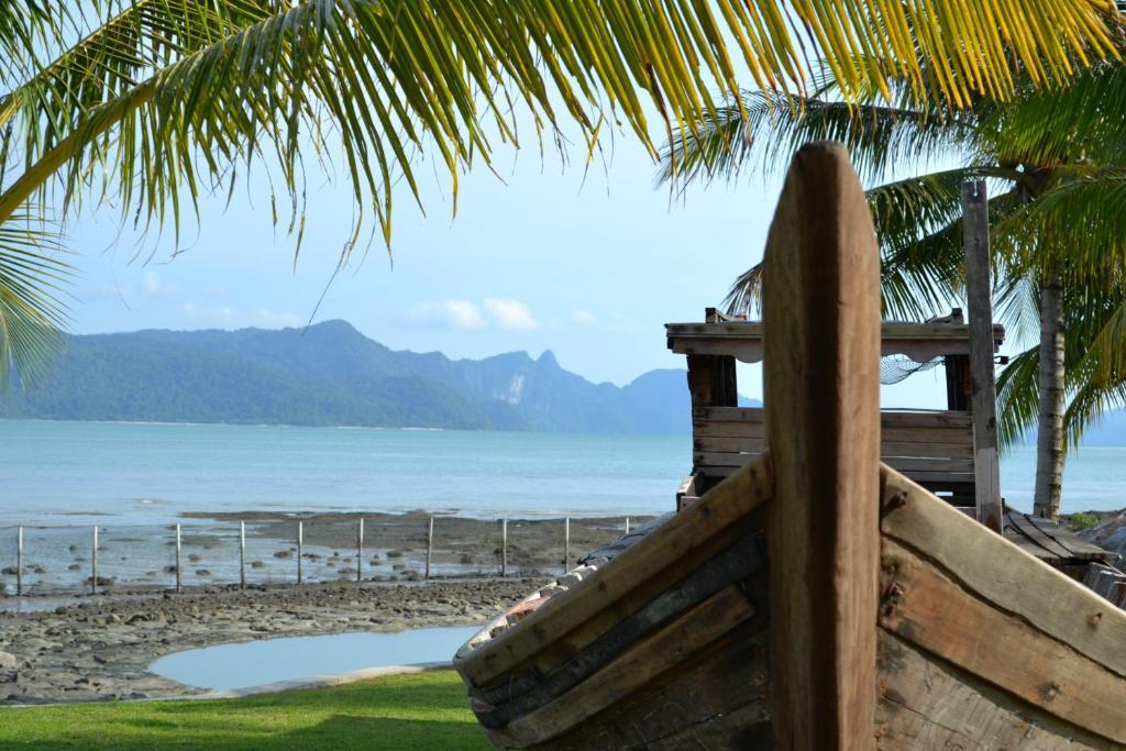The Ocean Residence Langkawi Kuah Exterior foto